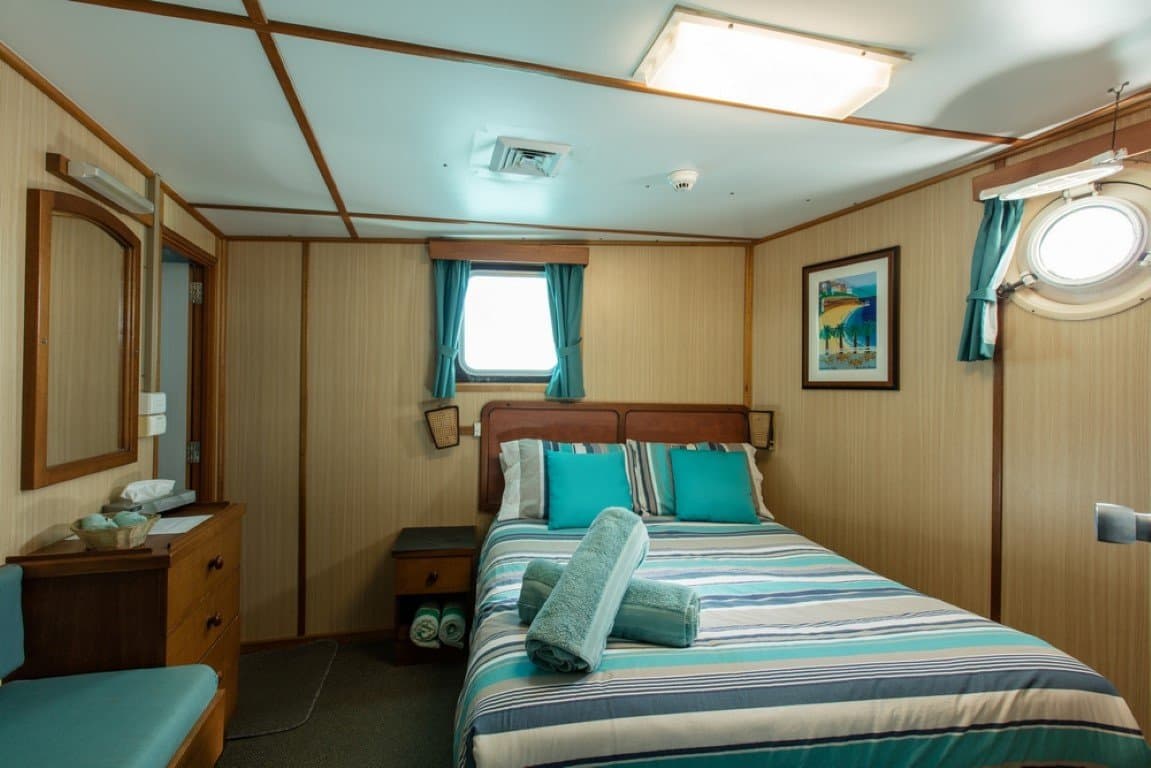 middle deck cabin